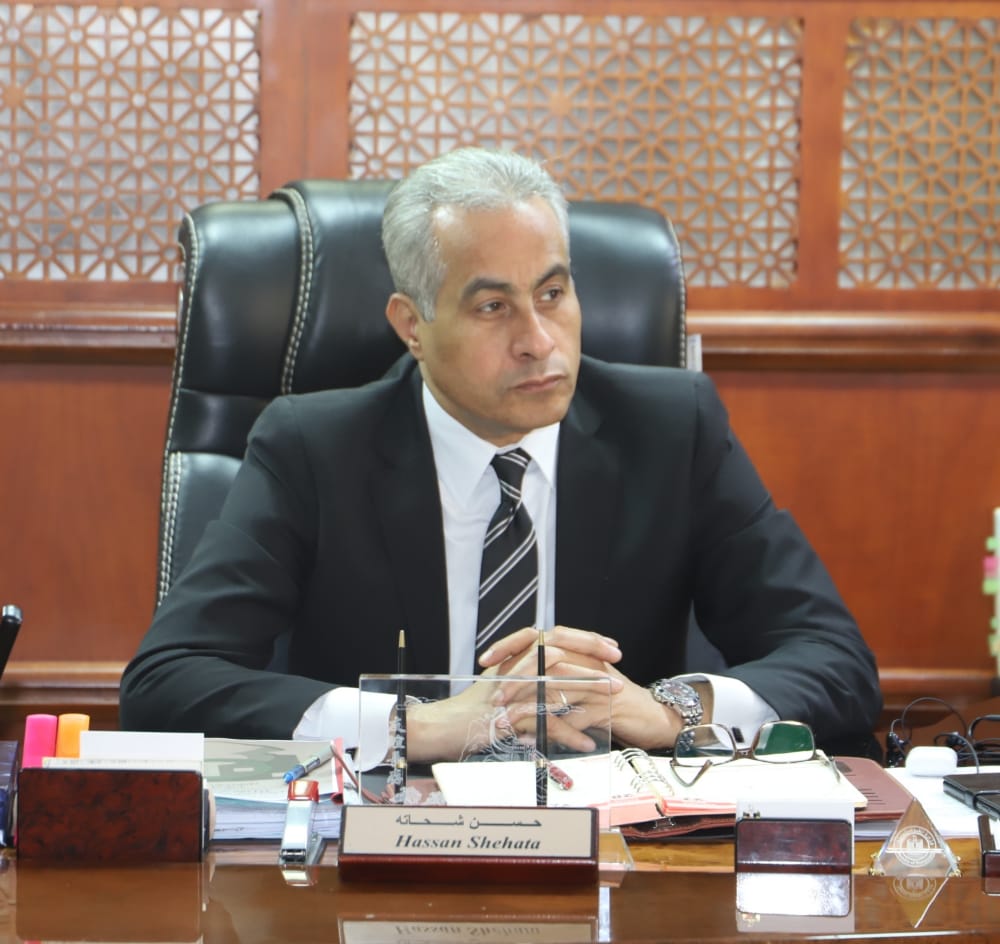 وزير القوى العامله 